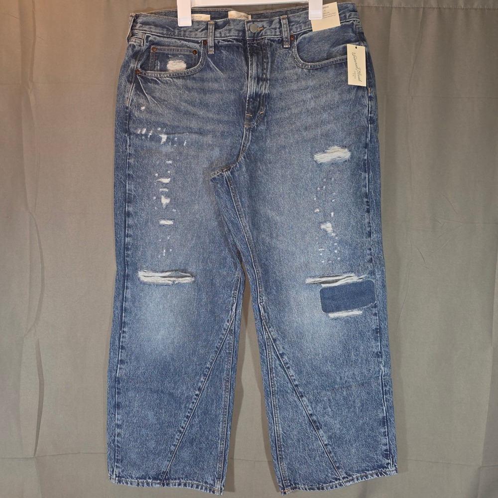 Universal Thread Womens Loose Straight Leg Distressed Jeans Blue 14R 9K4855